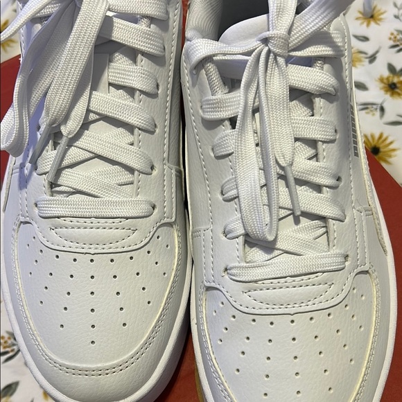 NWT Puma Men's Classic White Caven 2.0 Sneakers - Picture 7 of 8
